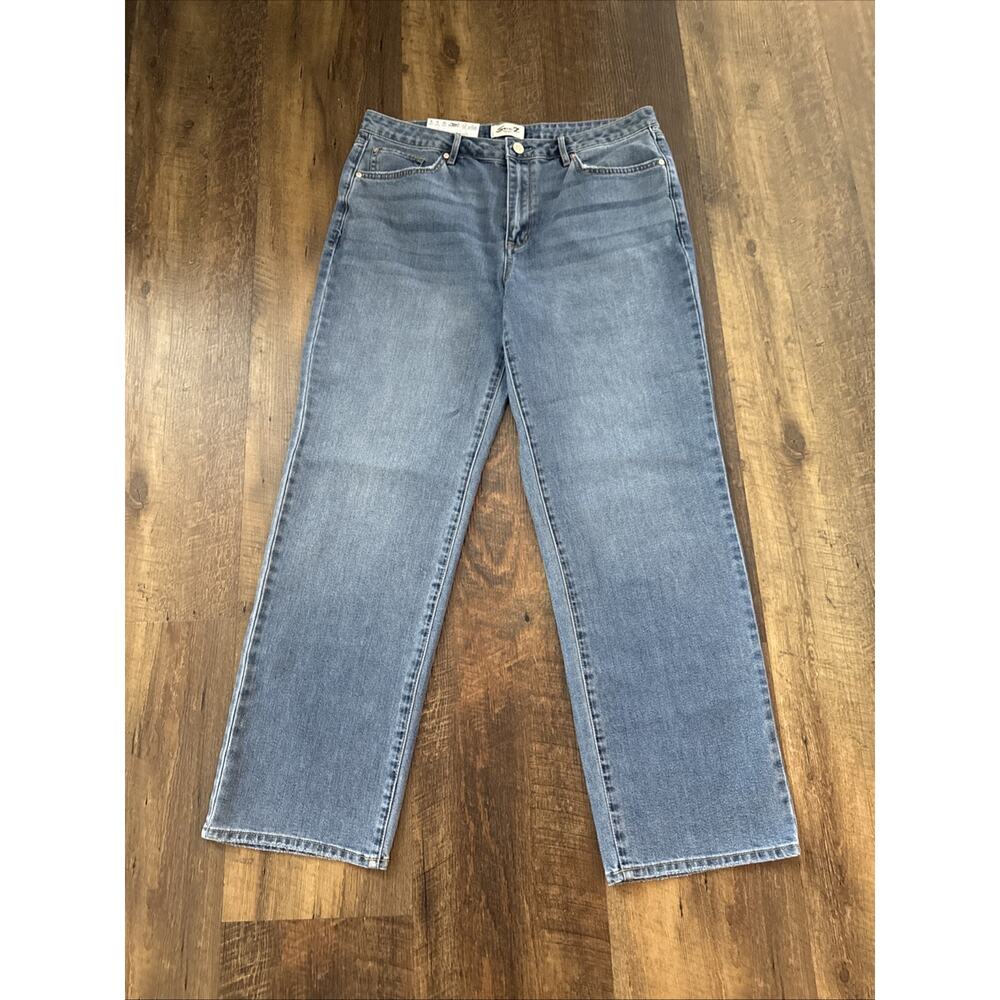 Seven7 Women's Loose Straight Jean Size 12 Medium Wash